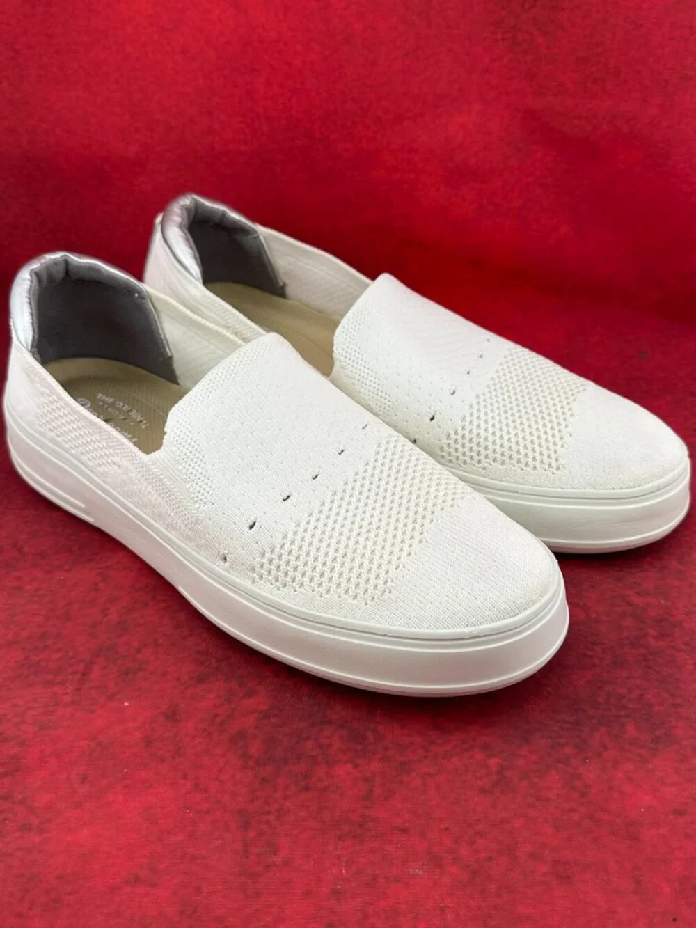 DEARFOAMS COMFORT SOPHIE SLIP-ON STRETCH WOMEN'S SNEAKER  WHITE SIZE 10.5